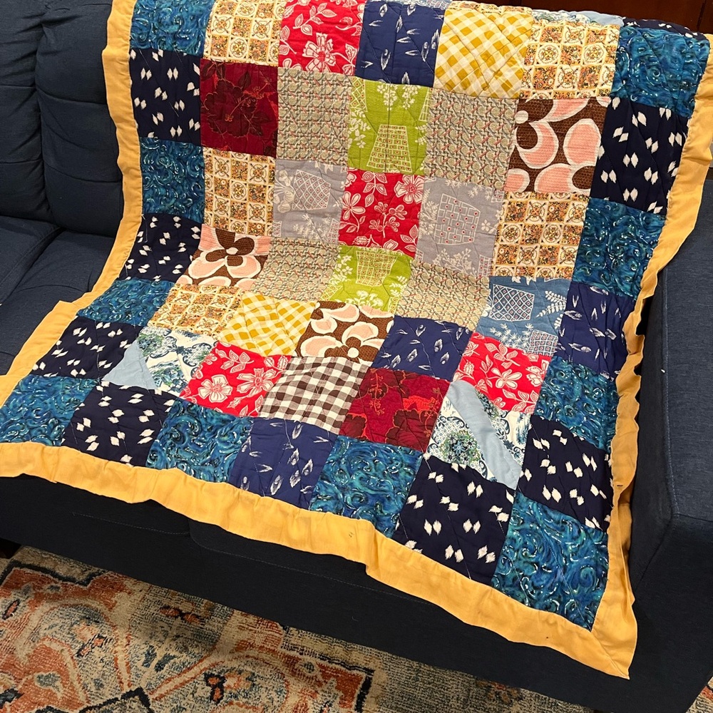 Patchwork Quilt Throw/Crib with Multicolor Design